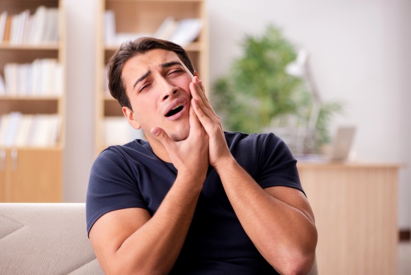Signs You May Have Tooth Decay Forming